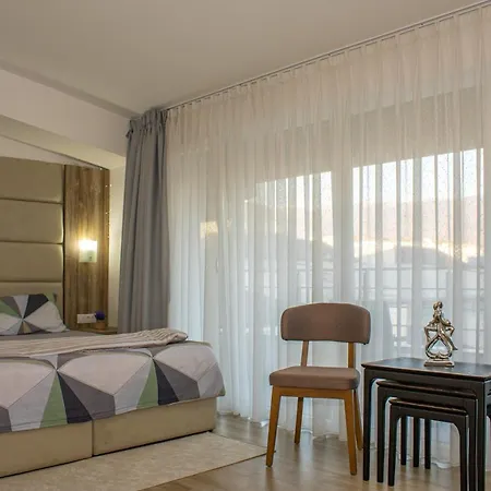 Center 2 Appartement *